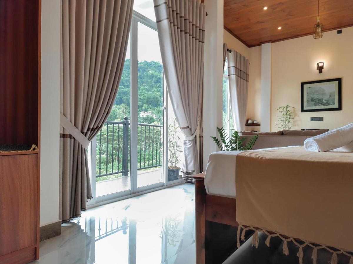 Tranquil Quarter Hotel แคนดี้ ภายนอก รูปภาพ